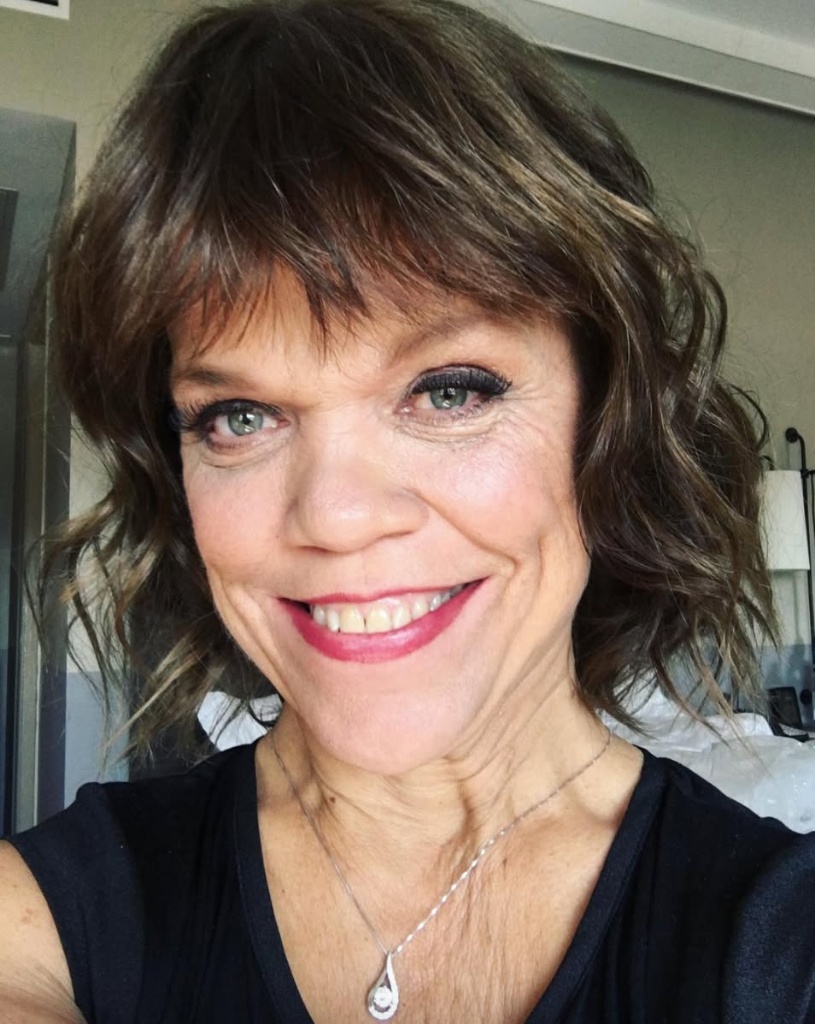 Amy Rolf Vapihcs Is This a Goodbye or a New Beginning? Amy Roloff Unveils Chapter in Her ...
